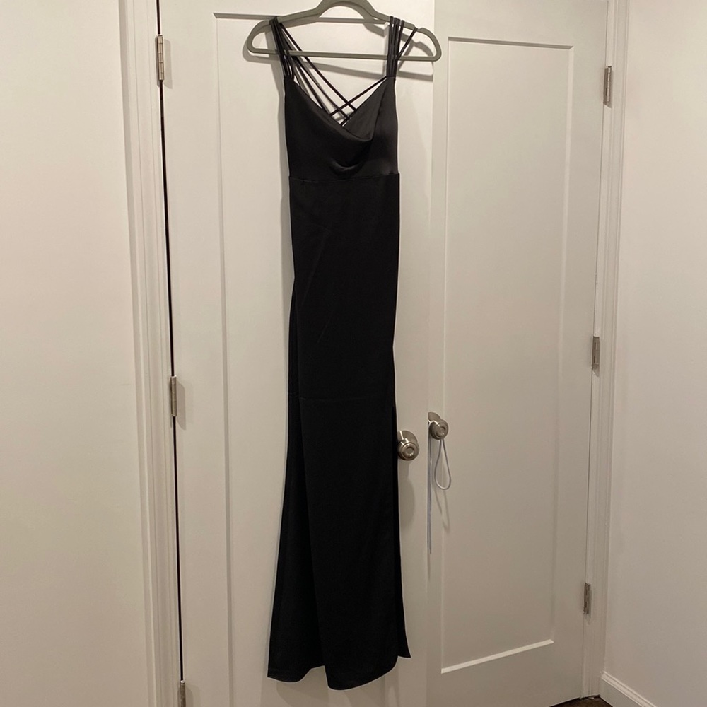 NWT Strappy Back Formal Dress